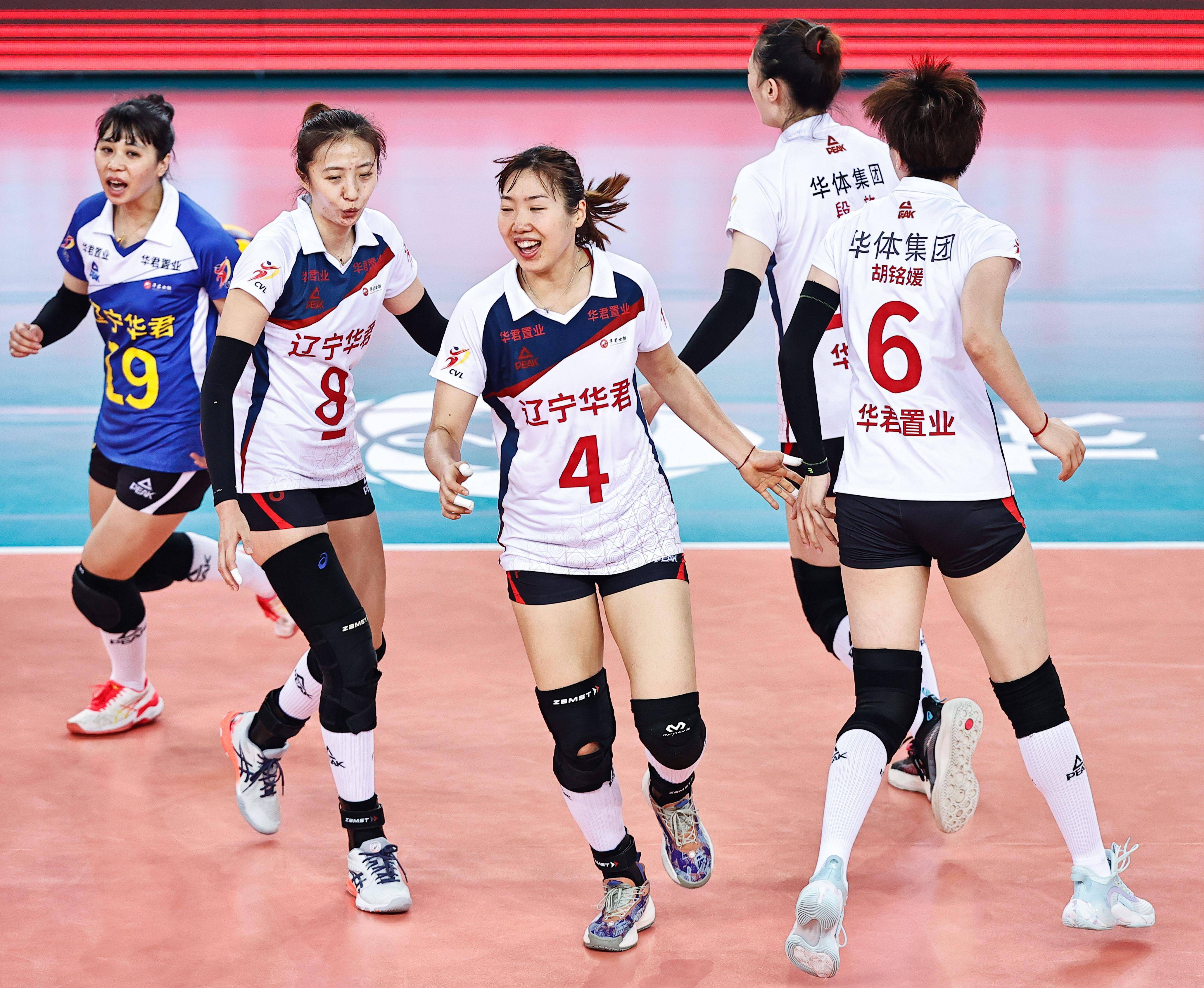 新华社照片,江门(广东),2021年12月16日12月15日,辽宁队球员在比赛中