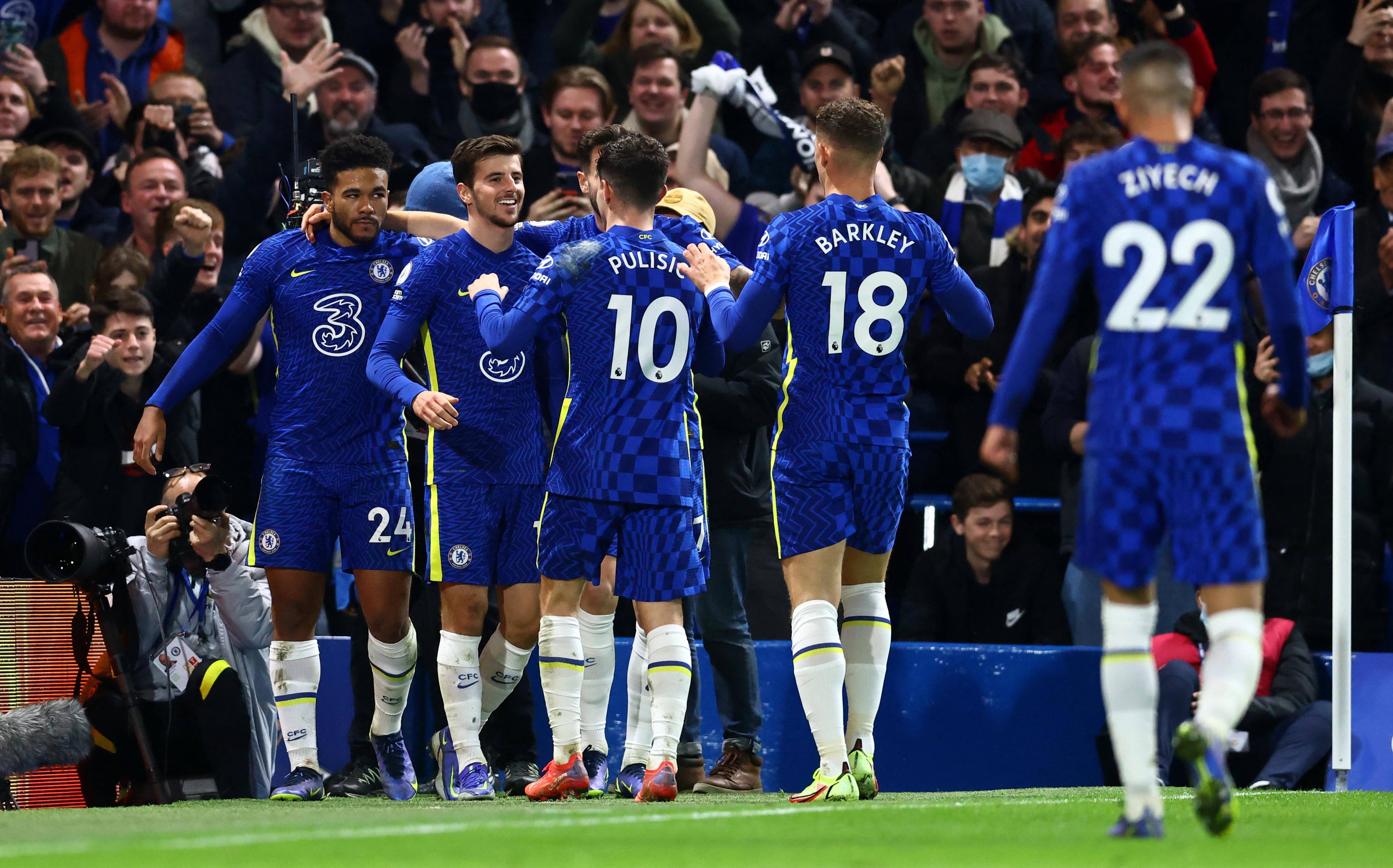 足球英超联赛切尔西战平埃弗顿