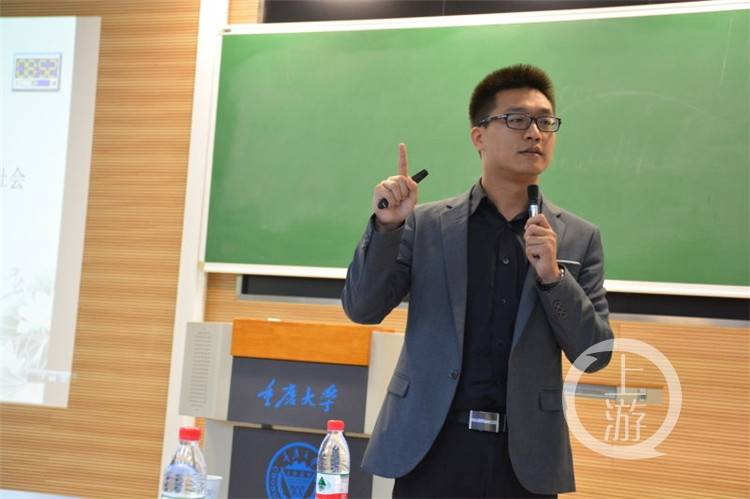 学生在国文考卷上作答爱情,出题老师会怎么判?