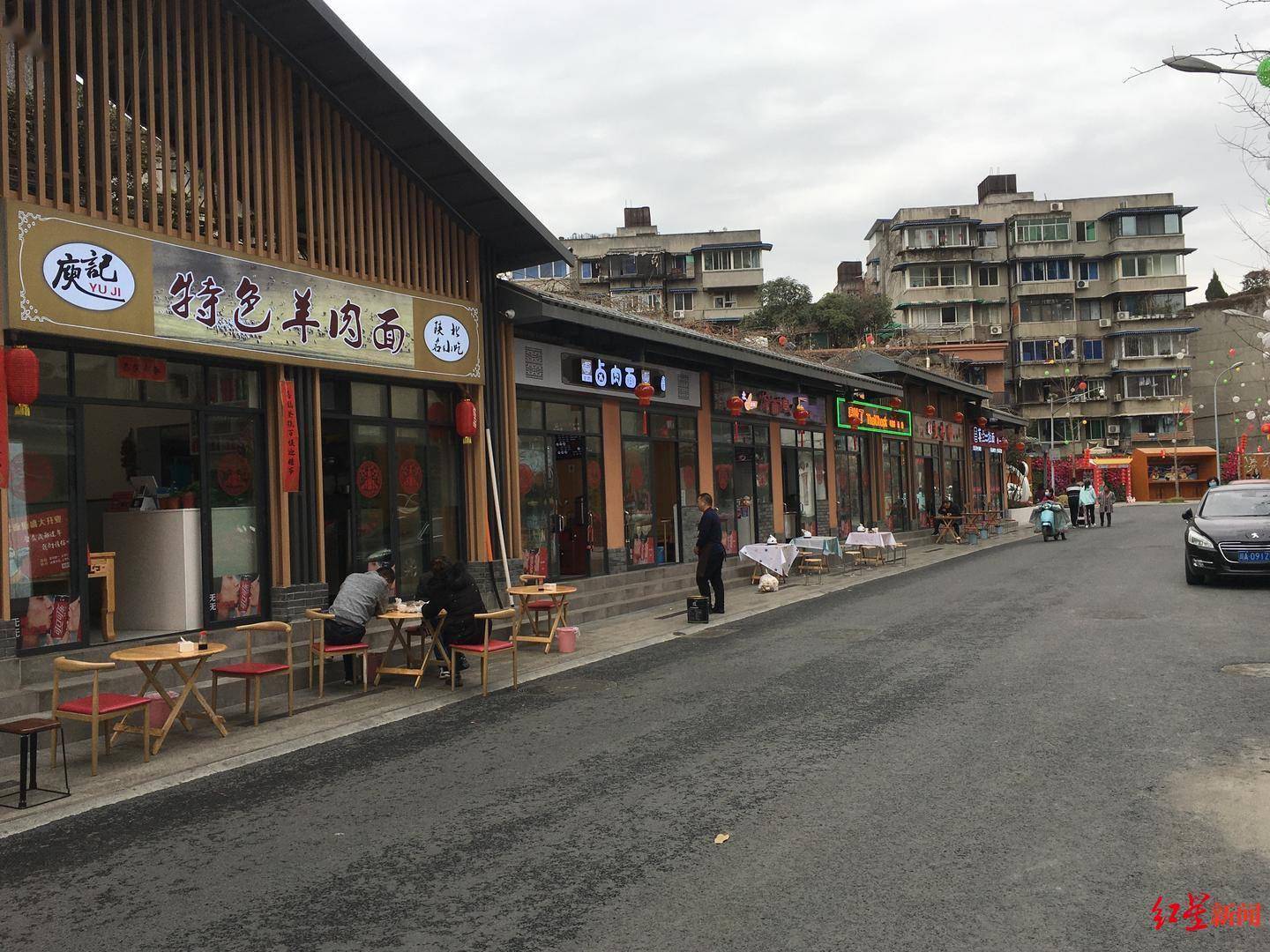 打卡成都一环路"面街":面香缭绕烟火味浓,大部分商家营业