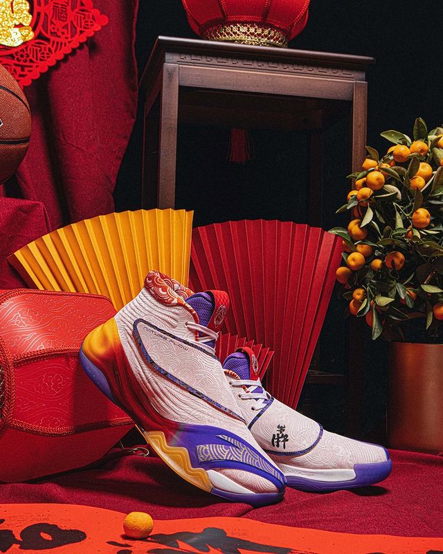 克莱-汤普森ins晒出kt6中国年配色:这双鞋正式发布了!