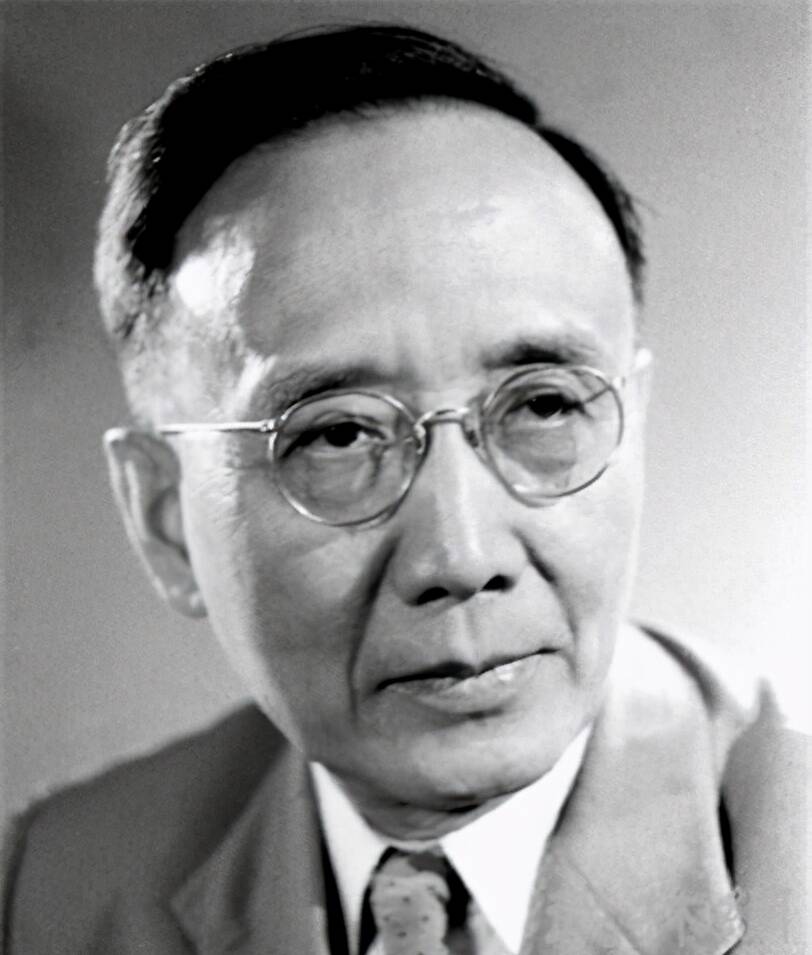 郭沫若走后,于立群清理遗物时发现一张黑白照,几天后便在家自缢