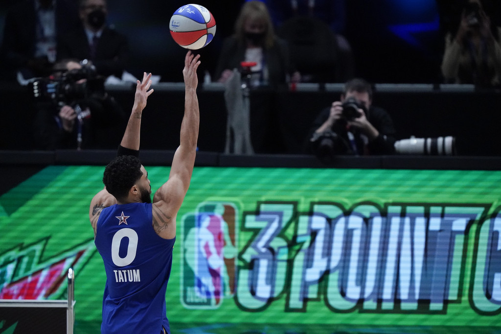 组图:2021年nba全明星三分球大赛 库里绝杀夺冠