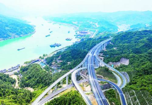 三峡翻坝江北高速公路 即将建成通车