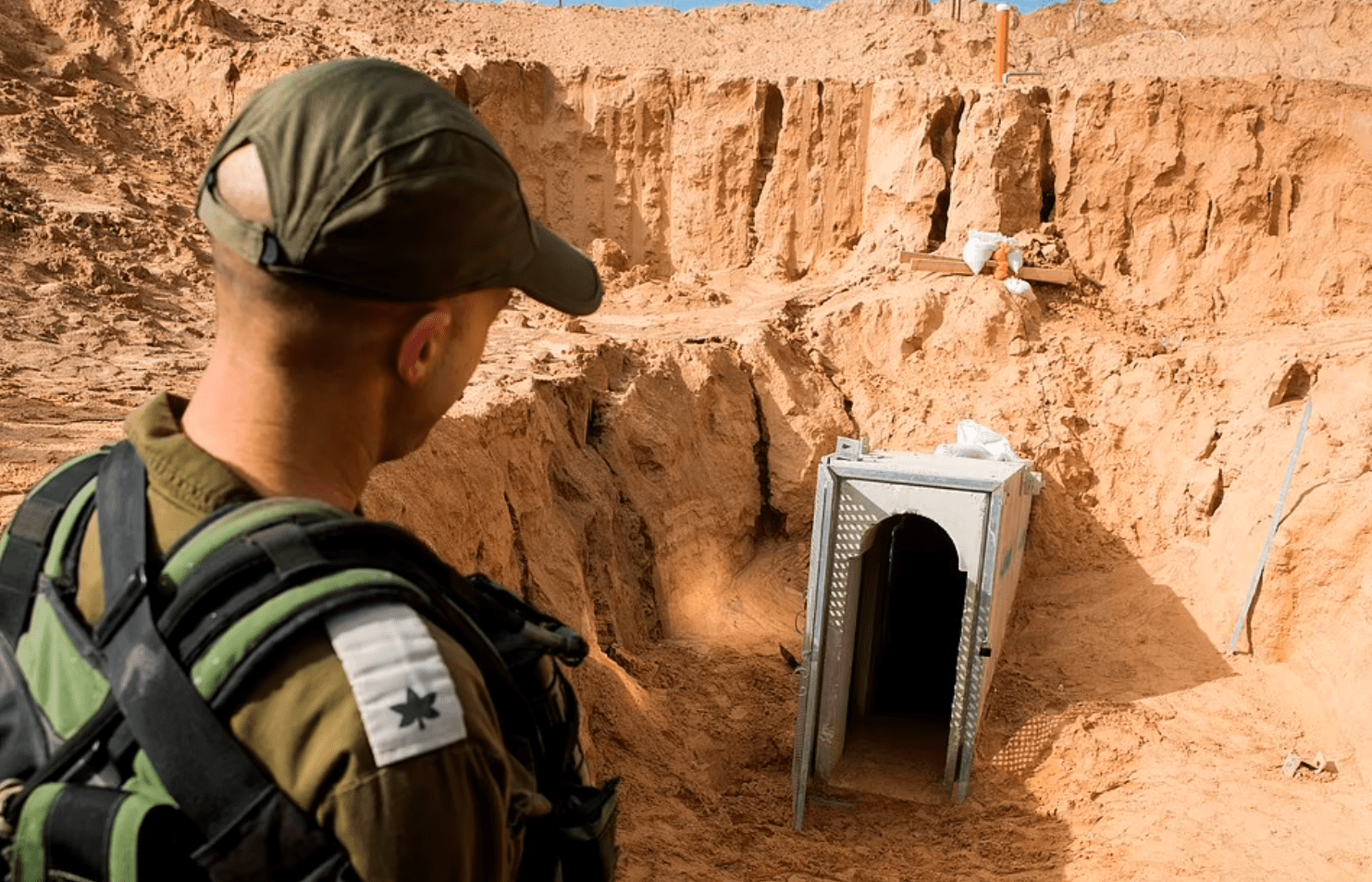 哈马斯死亡隧道揭秘:以军诱敌躲进隧道,陆海空狂炸全歼