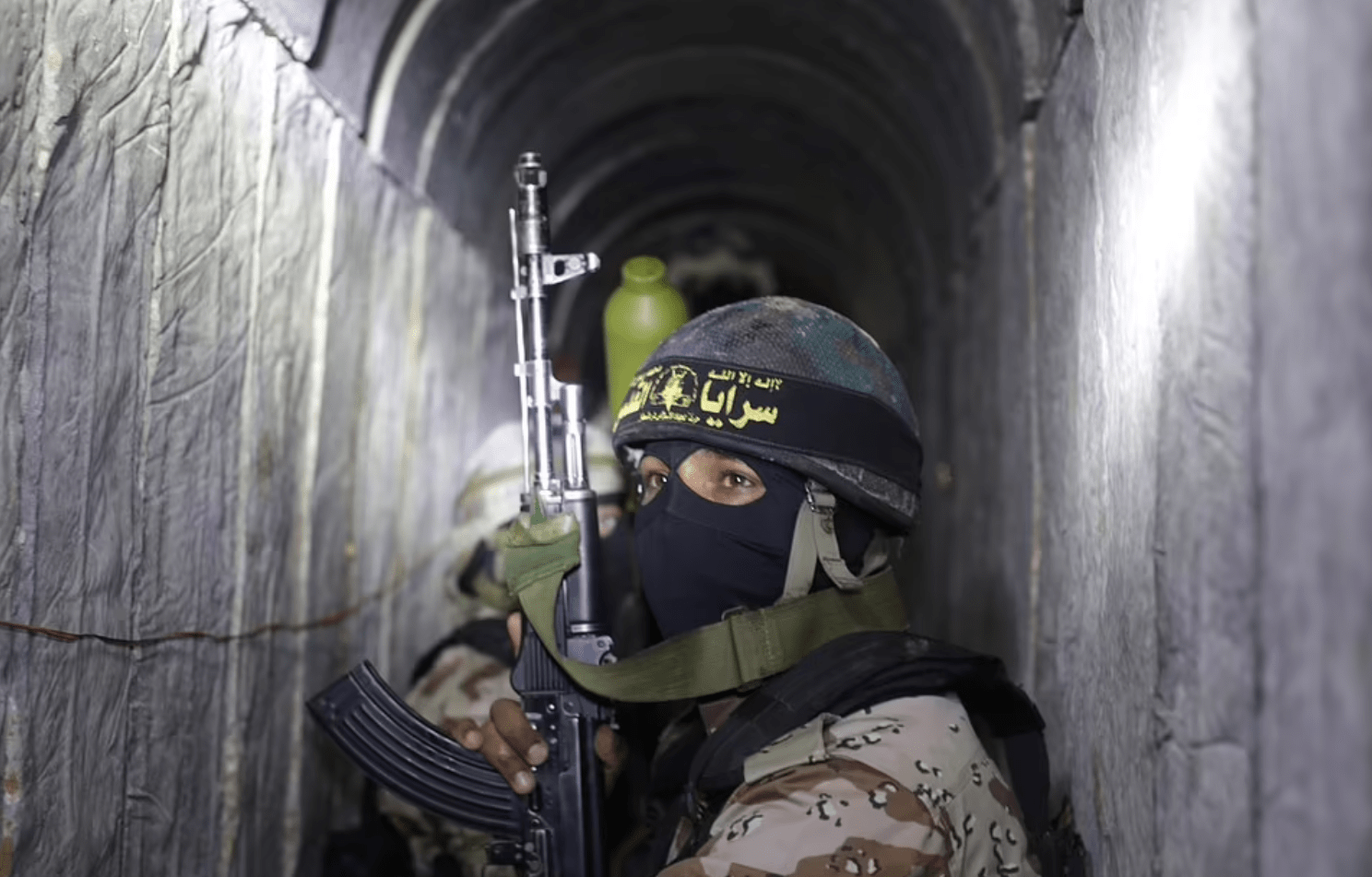 哈马斯死亡隧道揭秘:以军诱敌躲进隧道,陆海空狂炸全歼