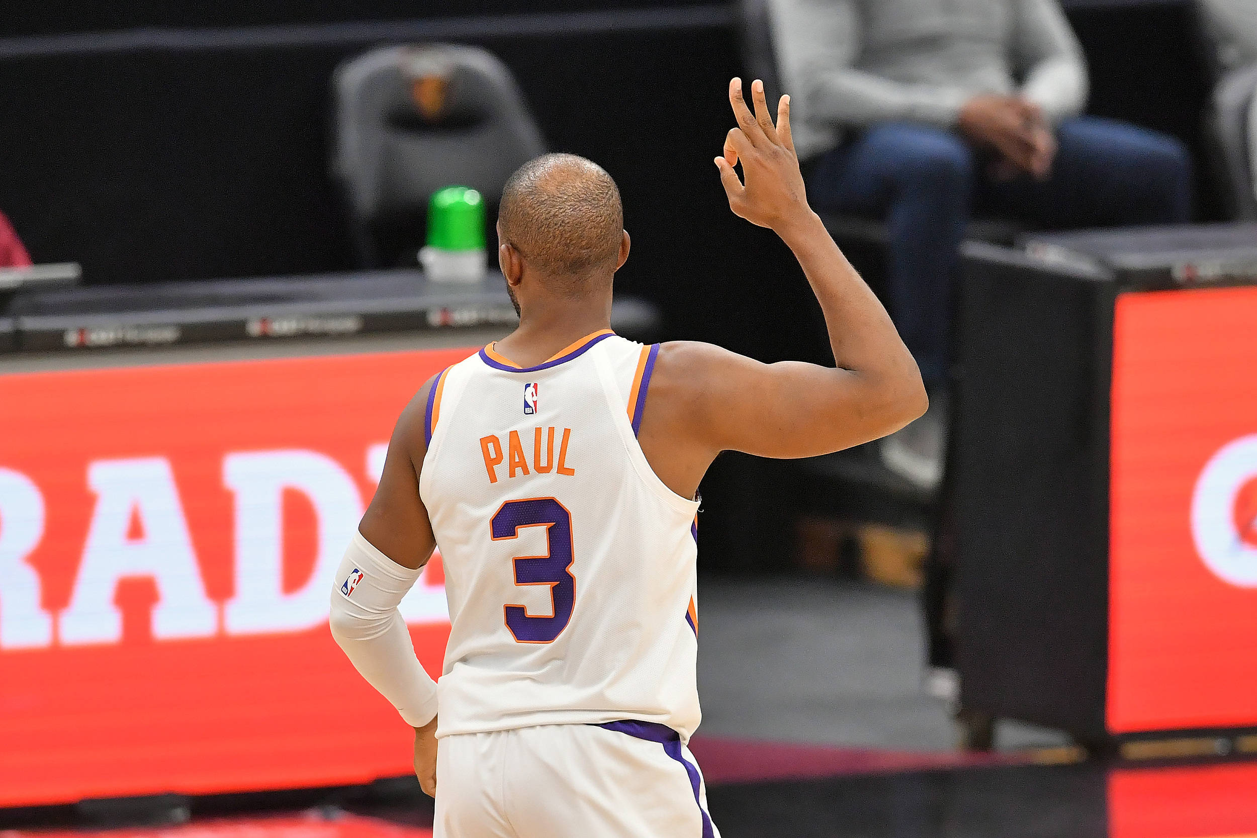 纵观季后赛保罗,控卫之神