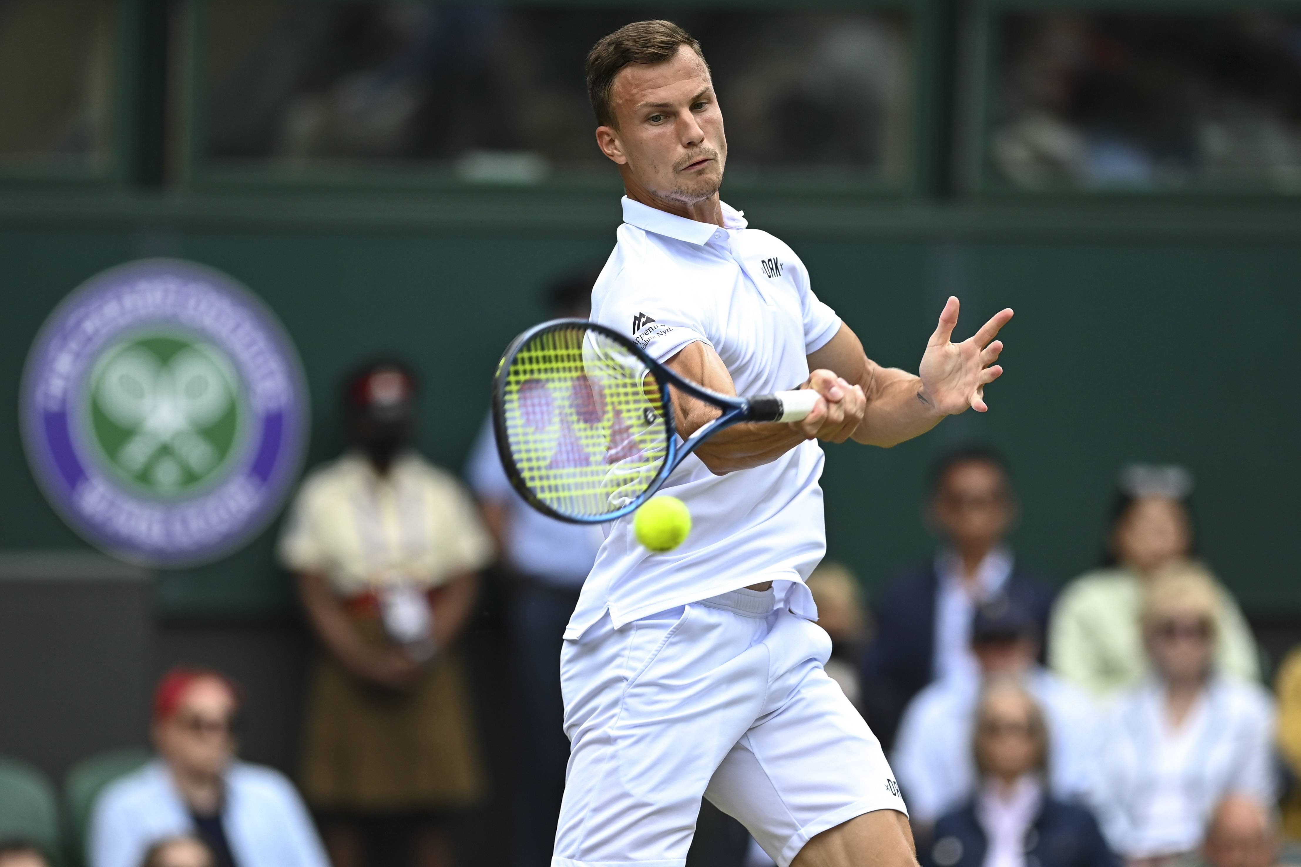 网球——温网:焦科维奇晋级半决赛