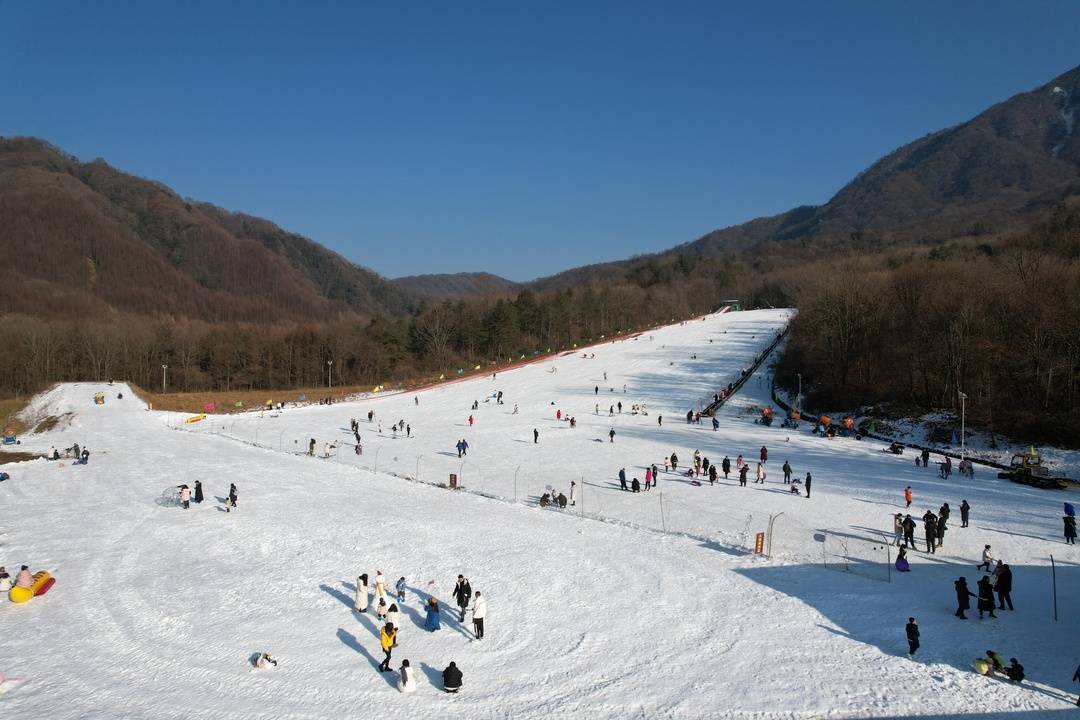 霧凇冰掛 雪上競逐 四川光霧山