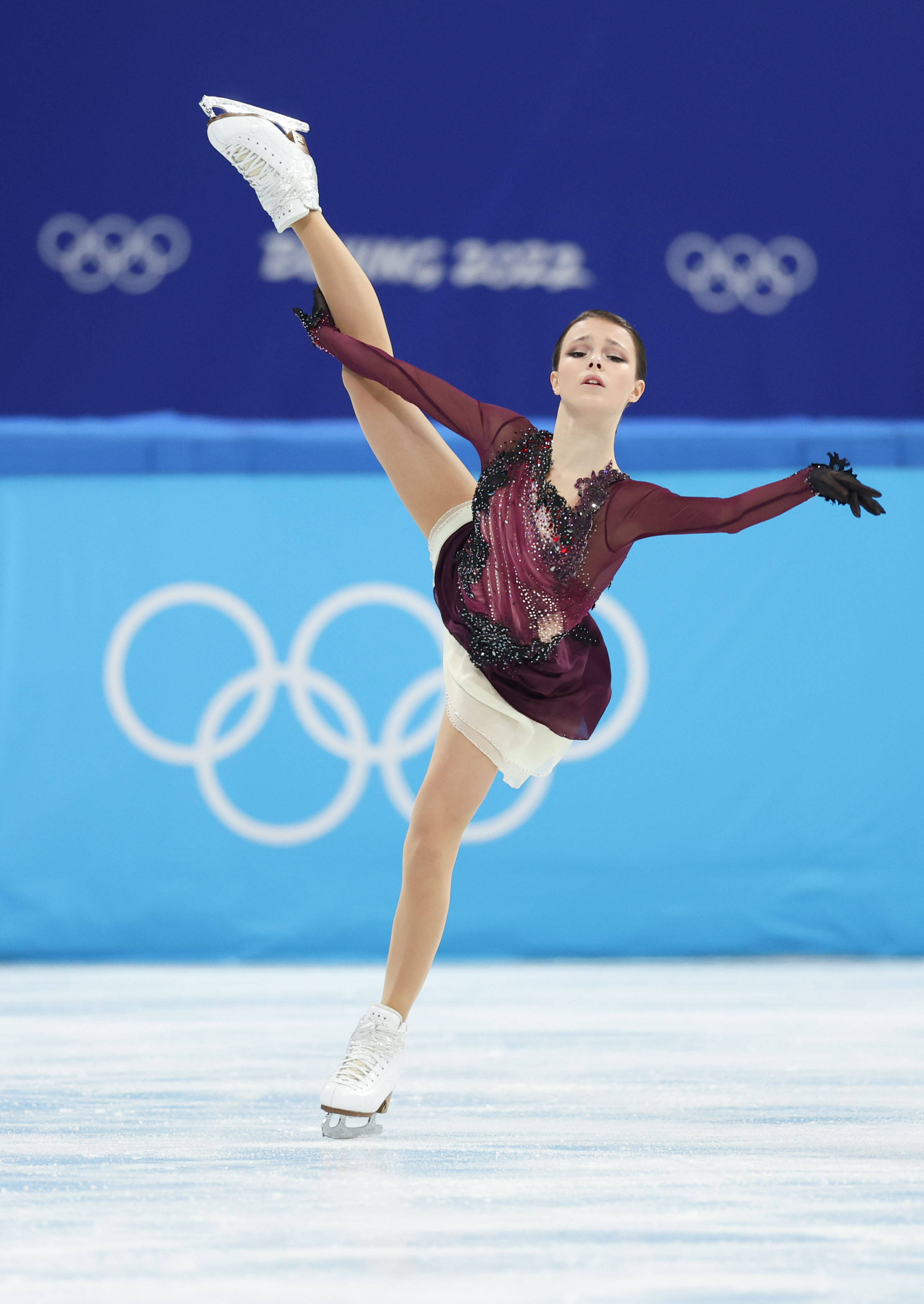 花样滑冰女子单人滑俄罗斯奥委会选手安娜谢尔巴科娃夺得冠军