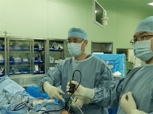 华山医院全面恢复医疗业务,五一起七天内27个科室158名医生坐诊!