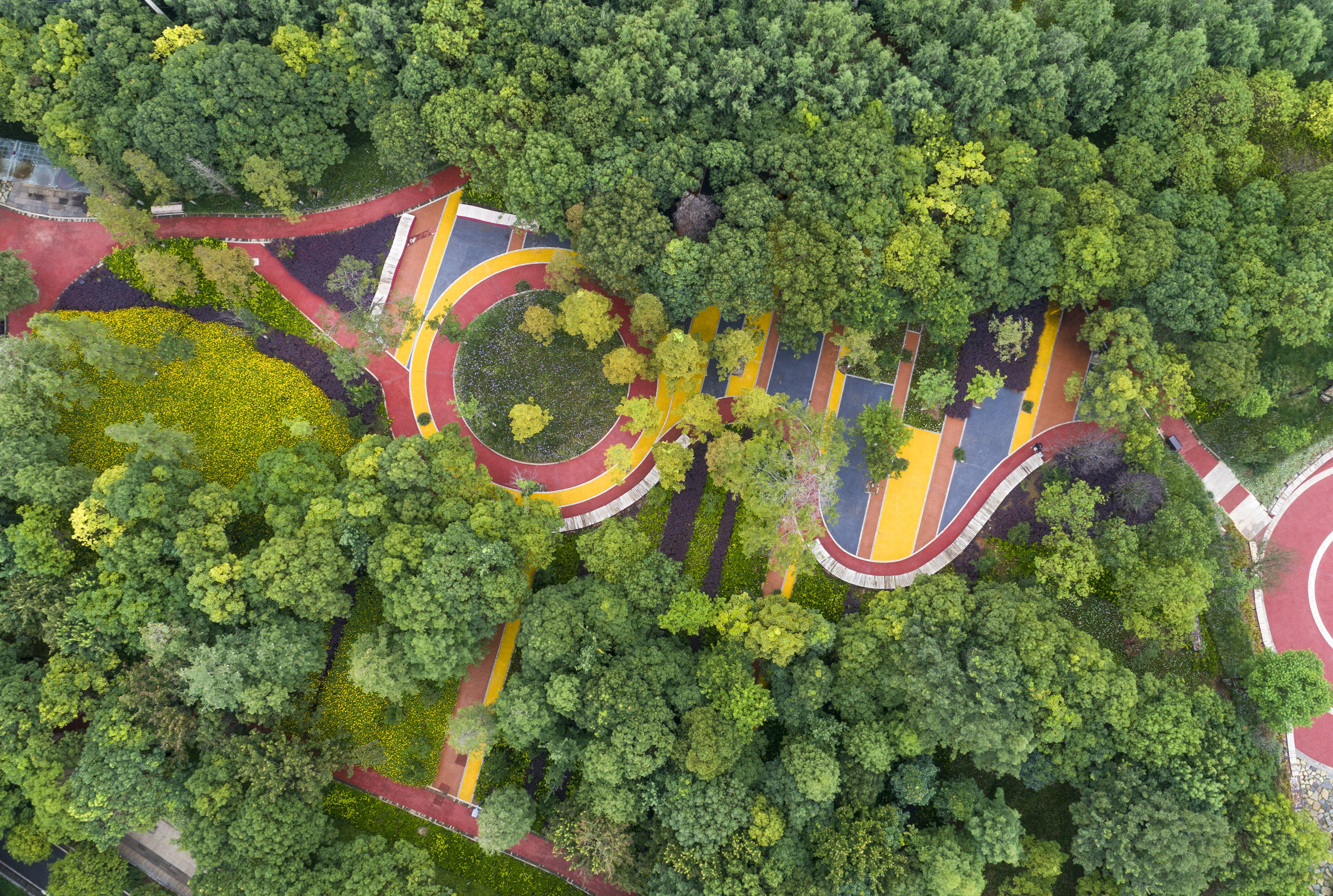 昆明:"口袋公园"扮靓城市空间