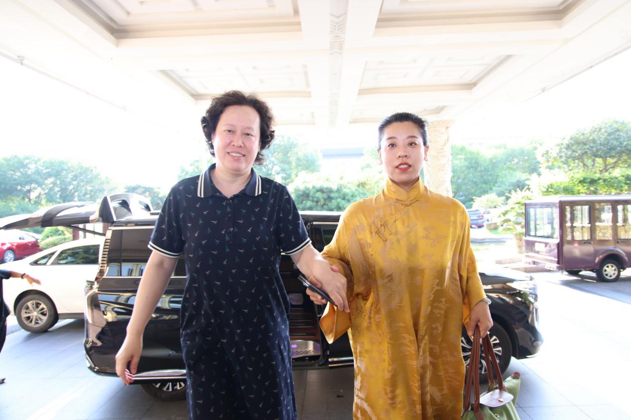 中华中医药学会小儿推拿外治分会委员会议在济南召开