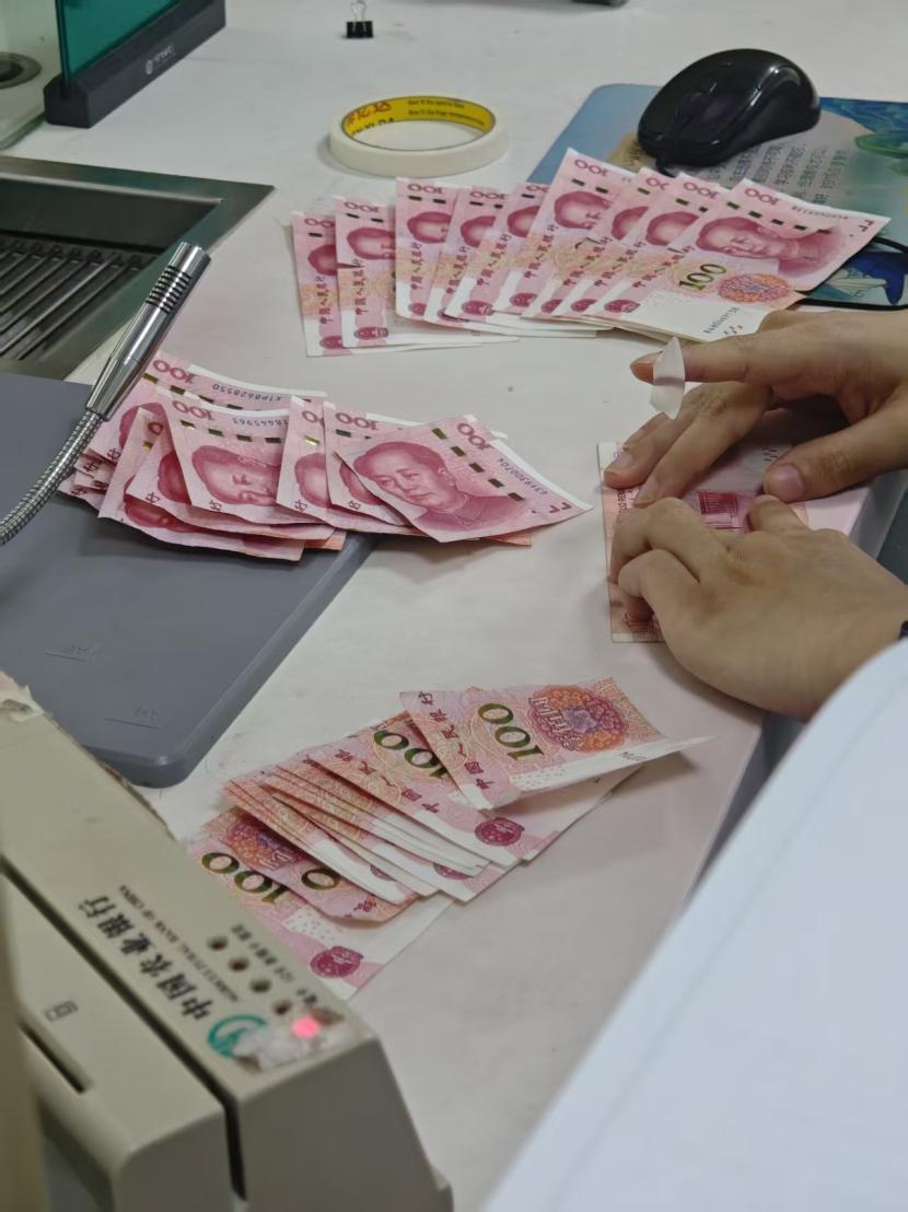 中国农业银行泰安肥城高新区支行——残币兑换解民忧 农行服务暖人心