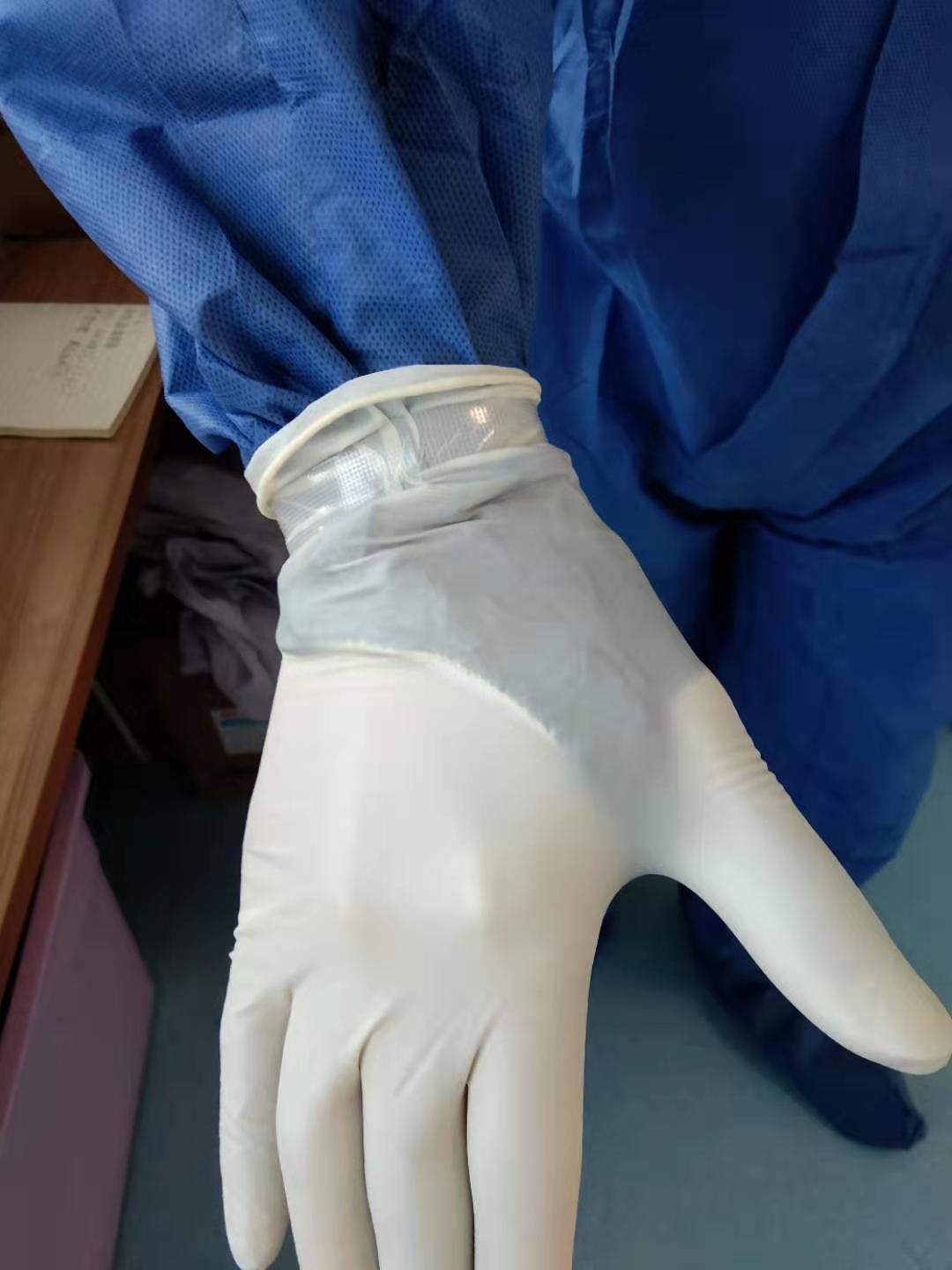 手套和防护服脱节?试试小诀窍