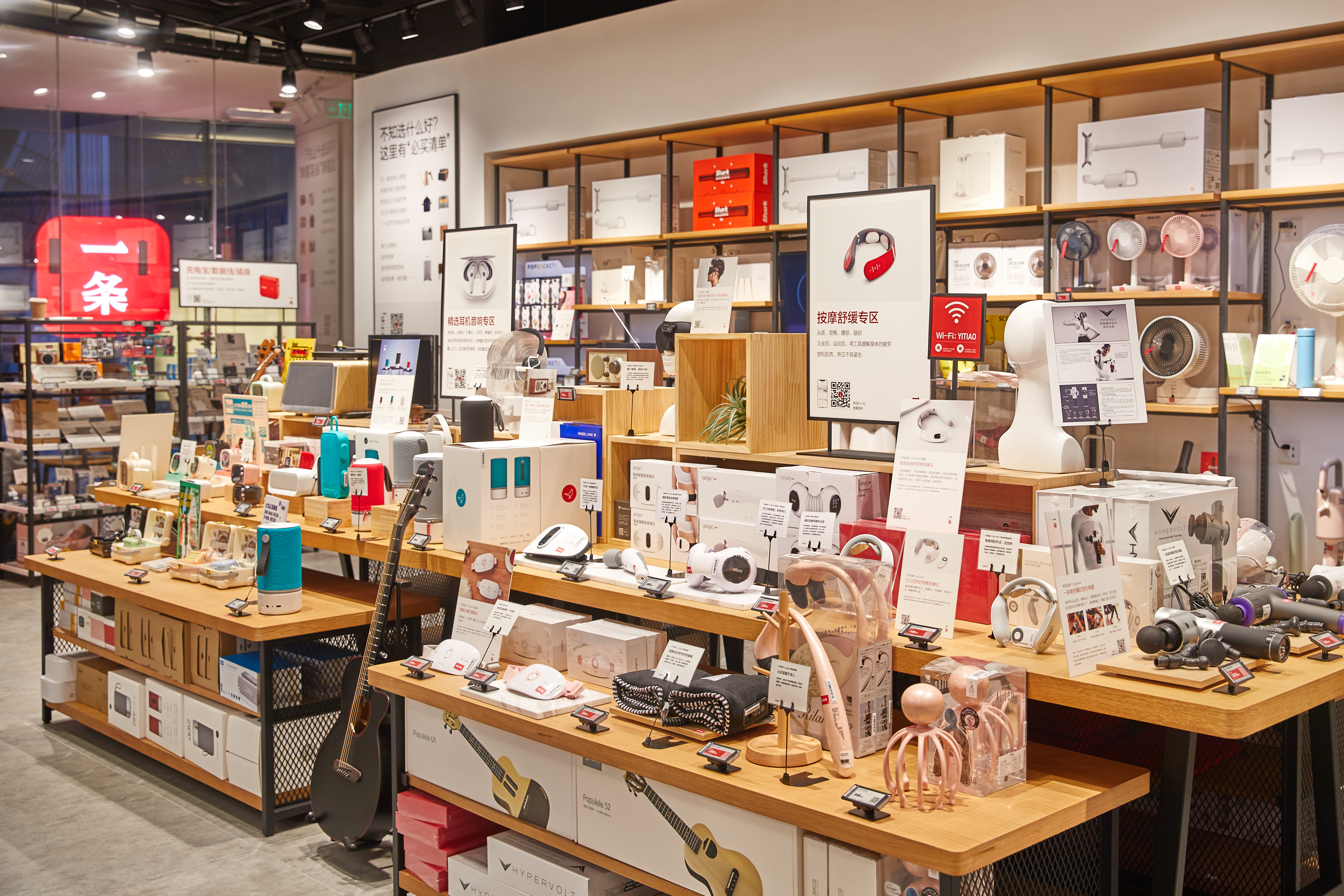 Im体育平台app官网入口阿尔贝茨忆往昔：申花正在我内心，衷心祝愿俱乐部和球迷甜蜜安康