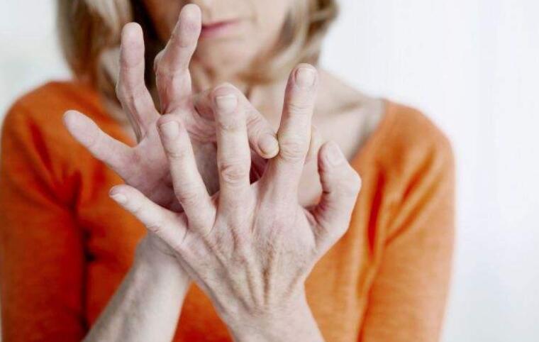 大拇指痛风原是降压药惹的祸