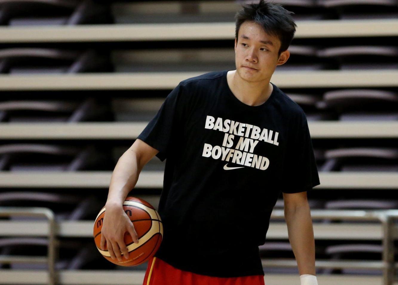 剧情白热化丁彦雨航需要打破沉默