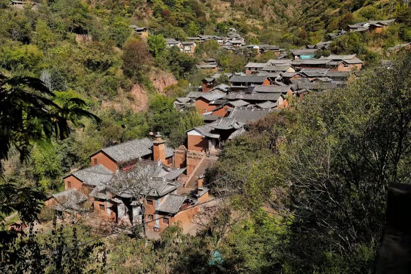 大理諾鄧古村大山深處的千年白族村