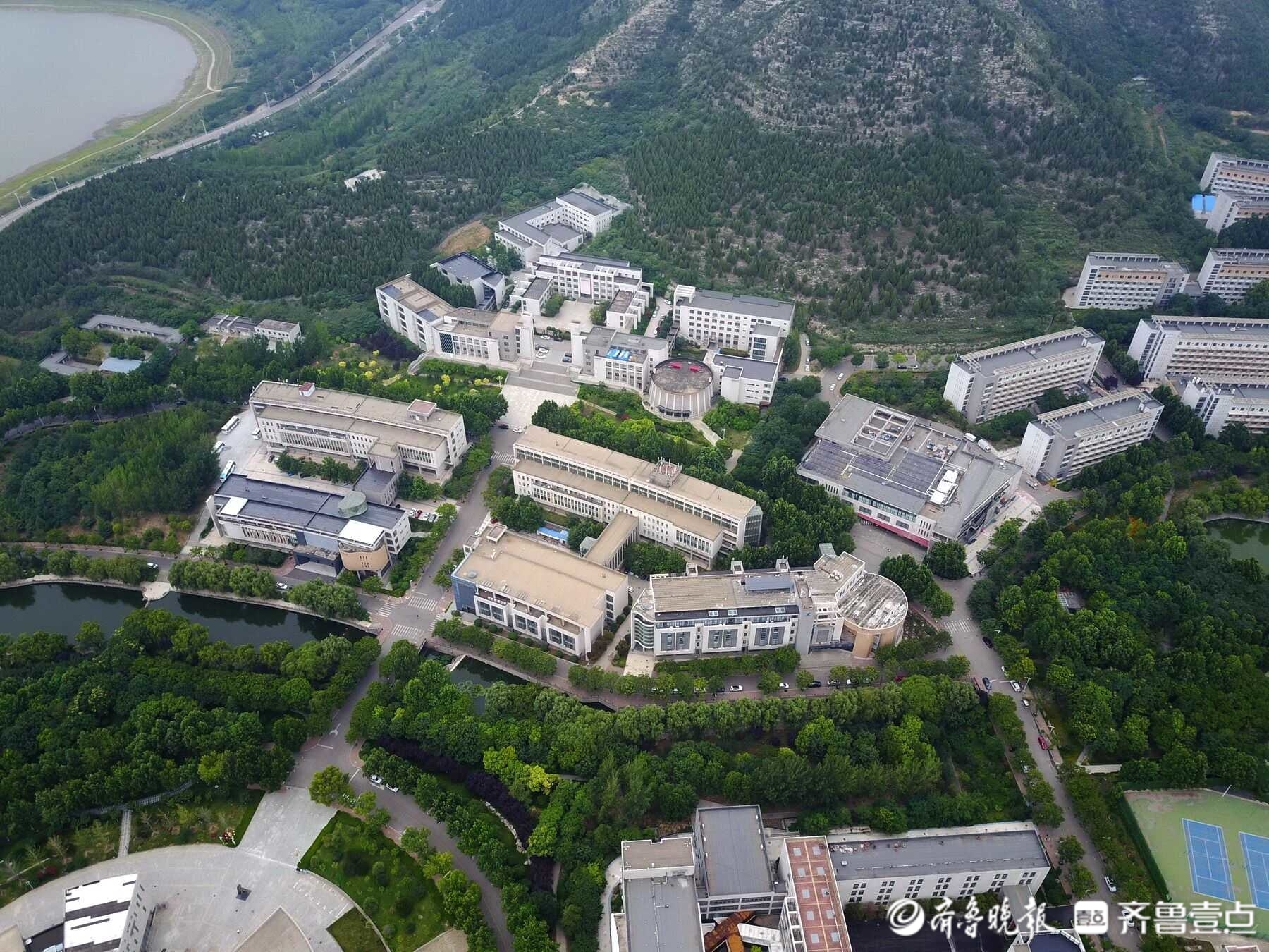 山水之间航拍山东艺术学院长清校区