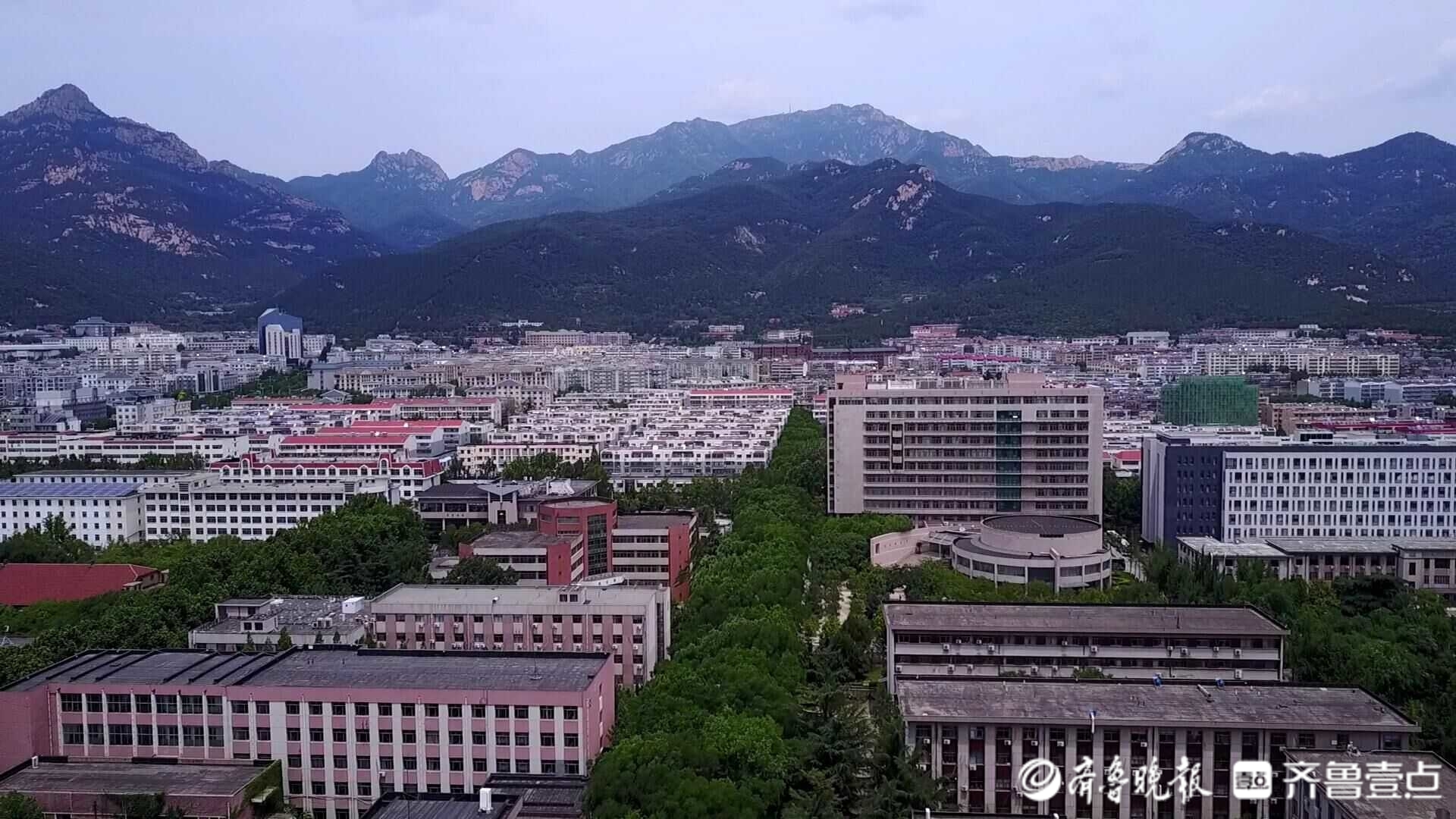 周青先盛夏7月,航拍位於泰山腳下的山東農業大學主校區