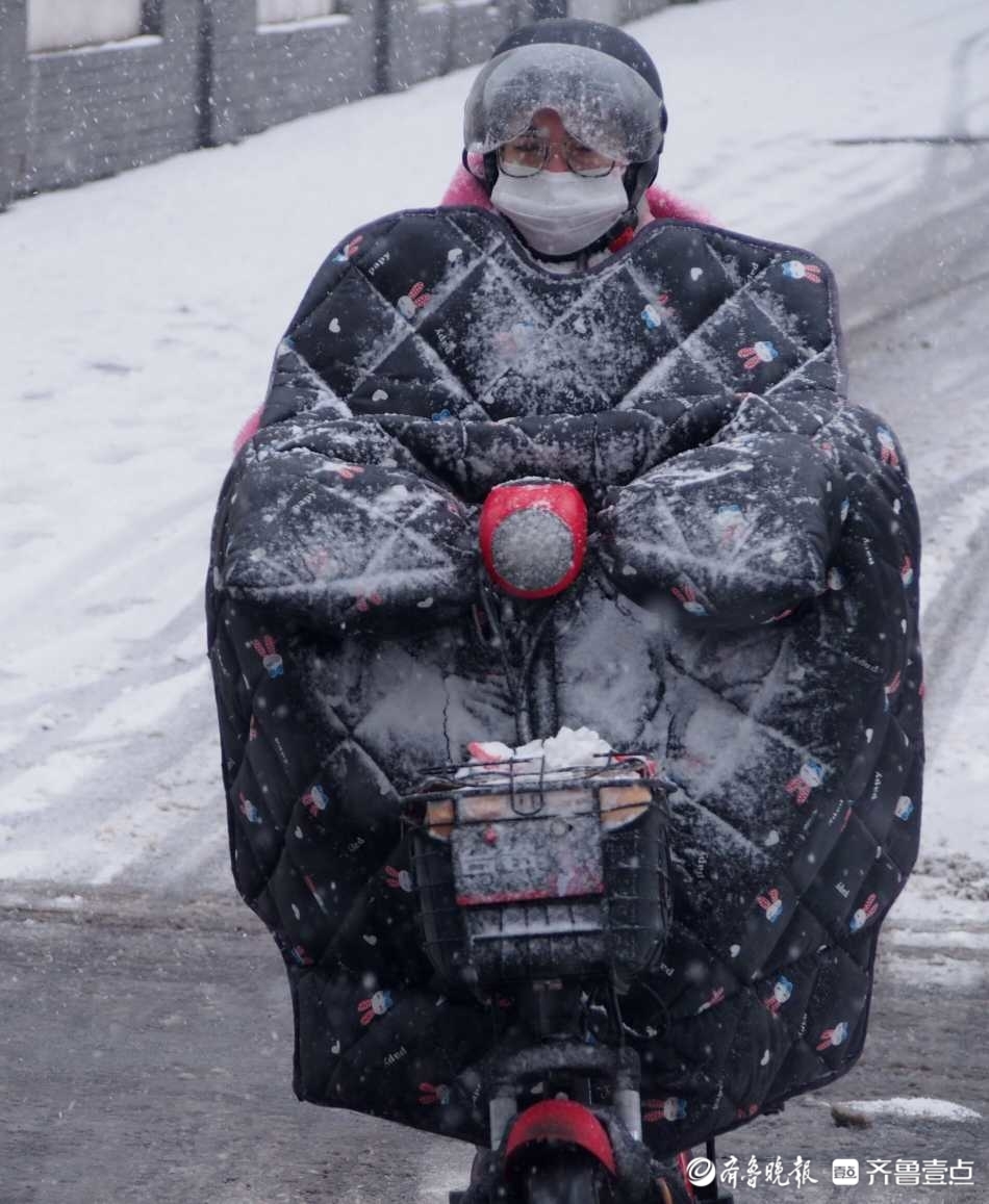 雪中人图片 真实图片