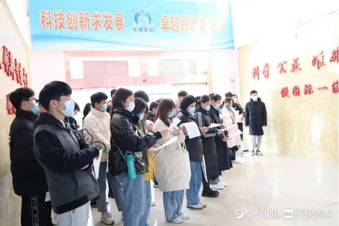 爱心支教，弘扬传统文化……大学生志愿者走进家乡做公益