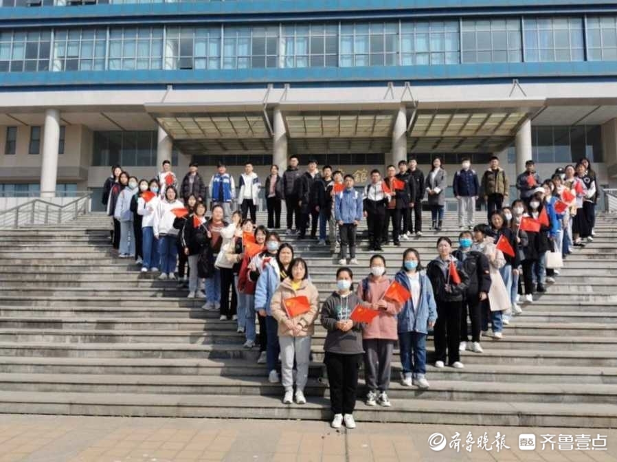 “学雷锋从我做起”，山东中医药大学志愿者在行动