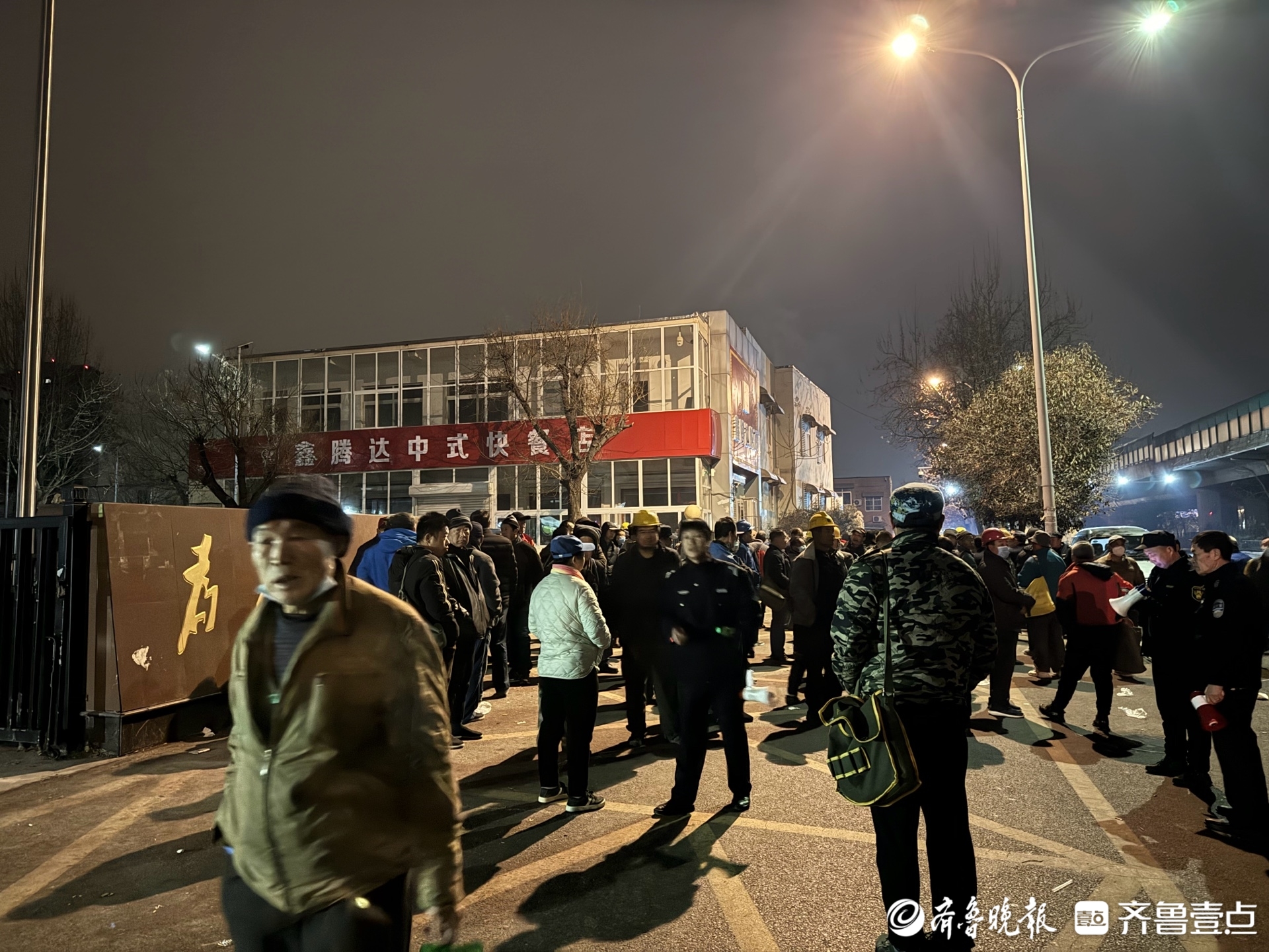 新春走基层·蹲点｜年后首拨“靠活”的打工人，有的早已忘了年味