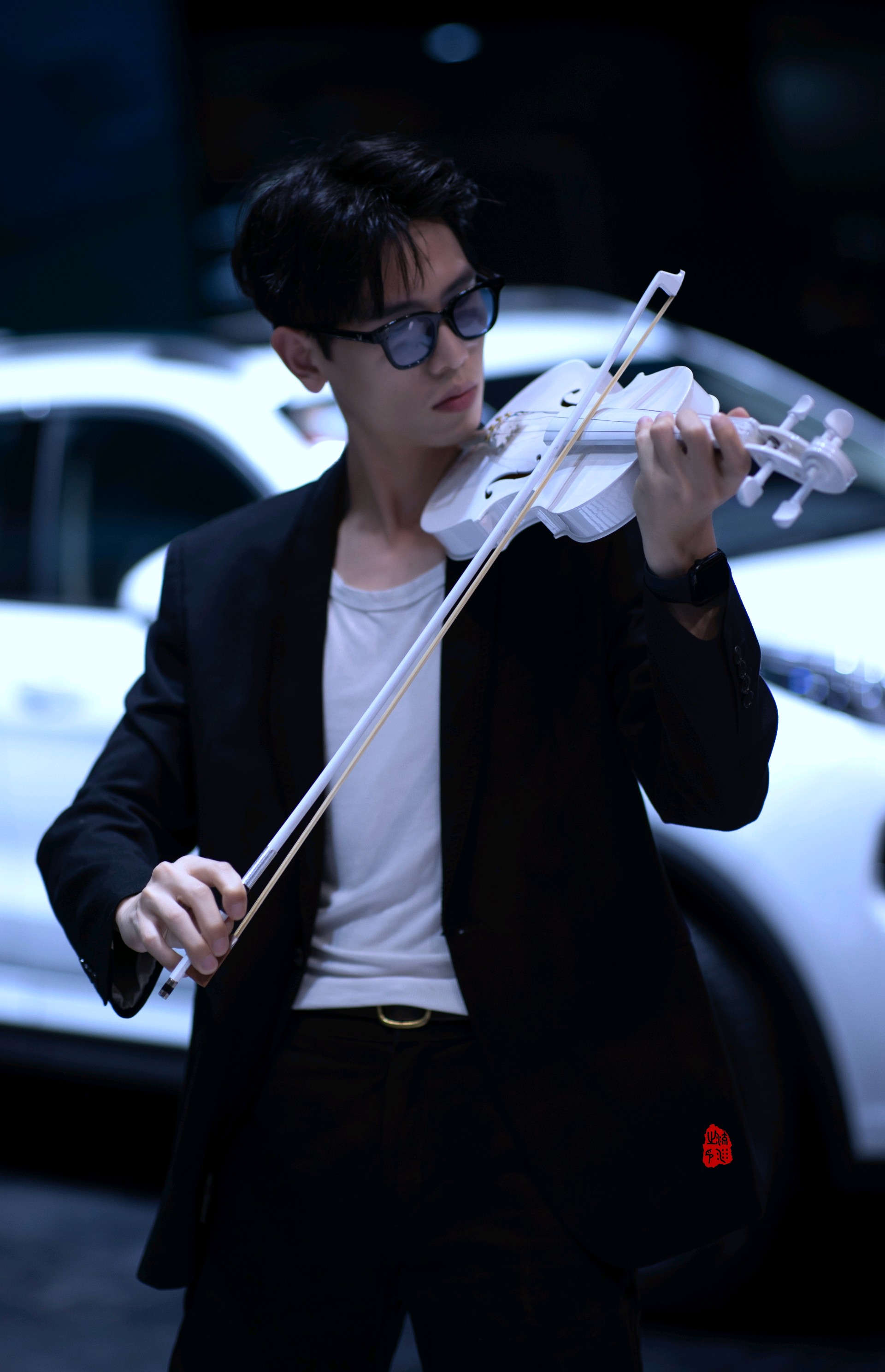 情报员拍客团|一大拨靓丽车模登台，为齐鲁车展增添别样风采