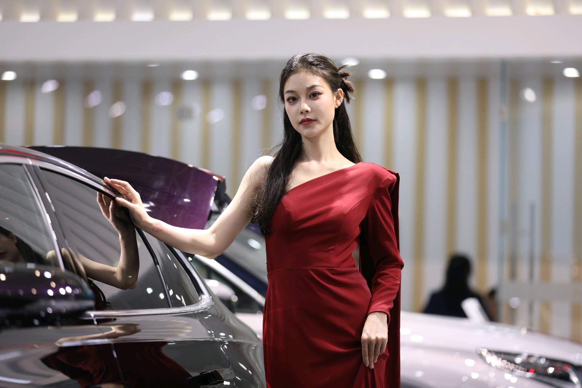 情报员拍客团|车展最后一天!豪车美女“太赛了”,想买车抓紧来