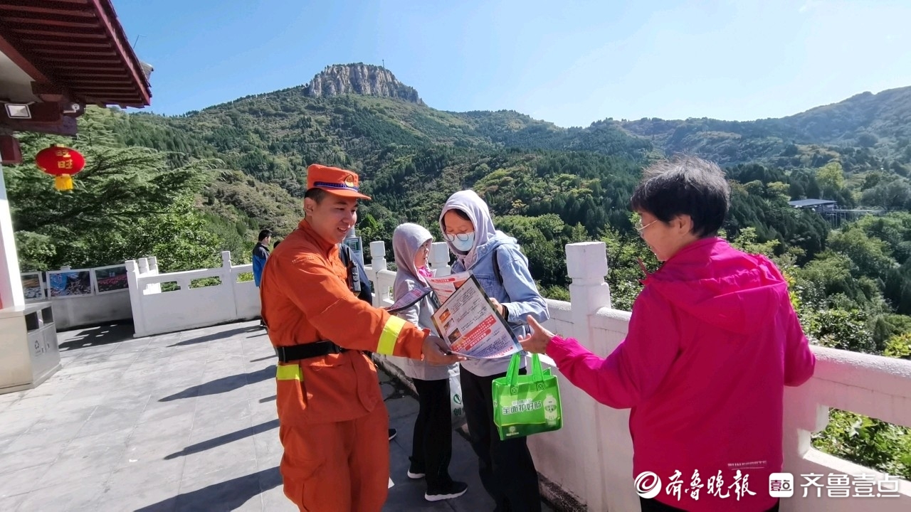 开展防火宣传、消除火灾隐患…国庆假期，这群消防员很忙碌
