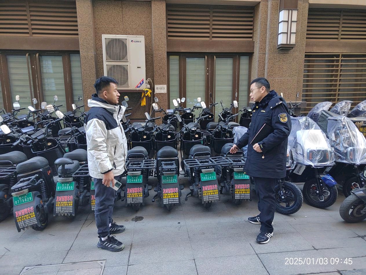 槐荫区市场监管局开展外卖配送电动自行车电池置换专项检查