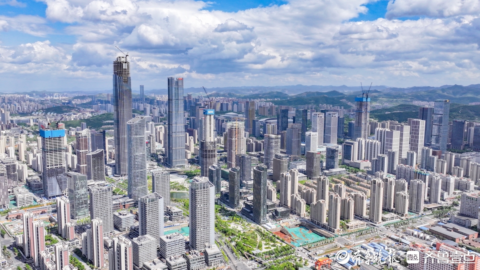 济南去年签约落地亿元以上项目671个，总投资3950亿元