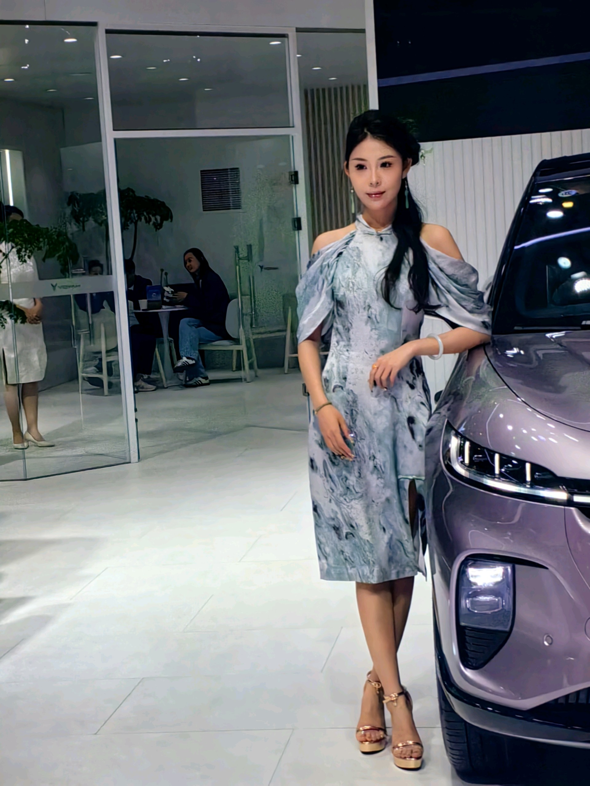 壹点拍客团|看过来！齐鲁春季车展美女云集，争奇斗艳超养眼