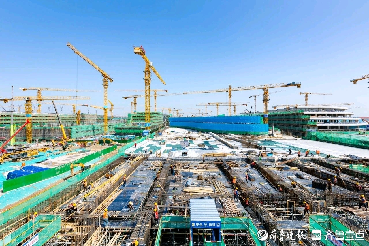 项目强省会｜万人奋战济南机场二期改扩建，60万平方米T2航站楼雏形已现