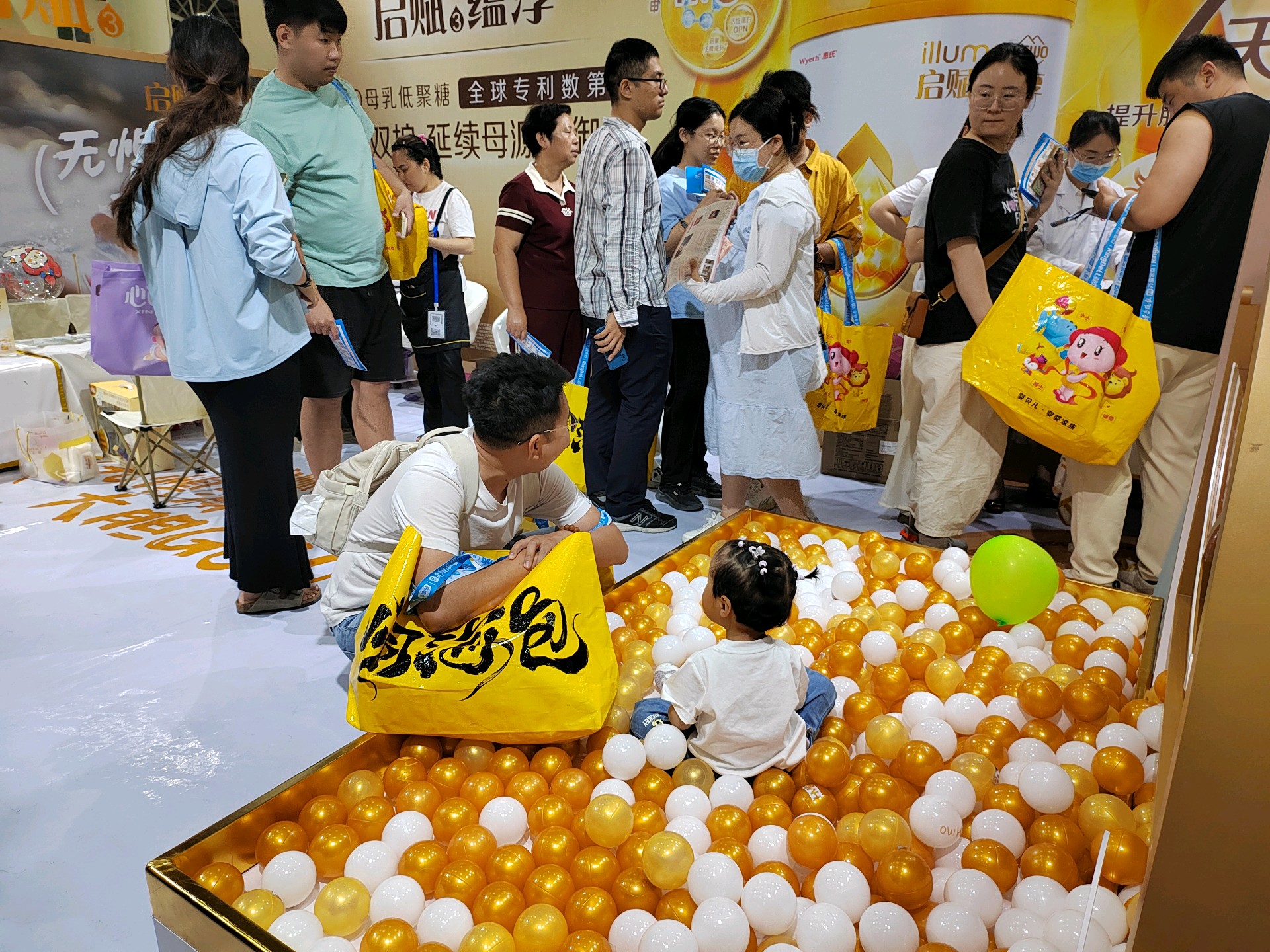 壹点拍客团|购物遛娃两不误！周末快来孕婴童博览会打卡吧