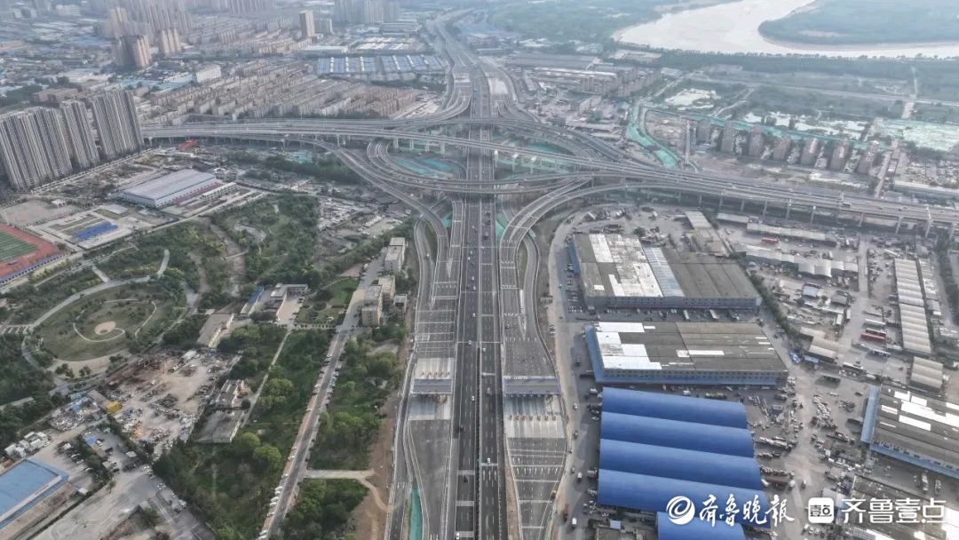 零点立交6月底前全面通车，青岛方向收费站明日开通试运行