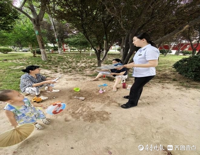 中国银行菏泽长江路支行走进社区开展反诈宣传，共筑全民防诈屏障