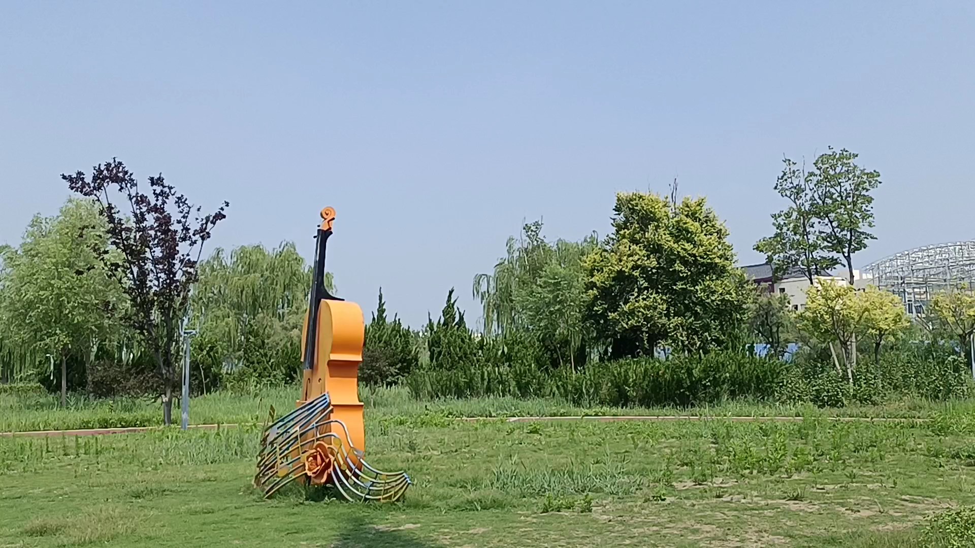美丽的清水湖，
迷人的盛夏……