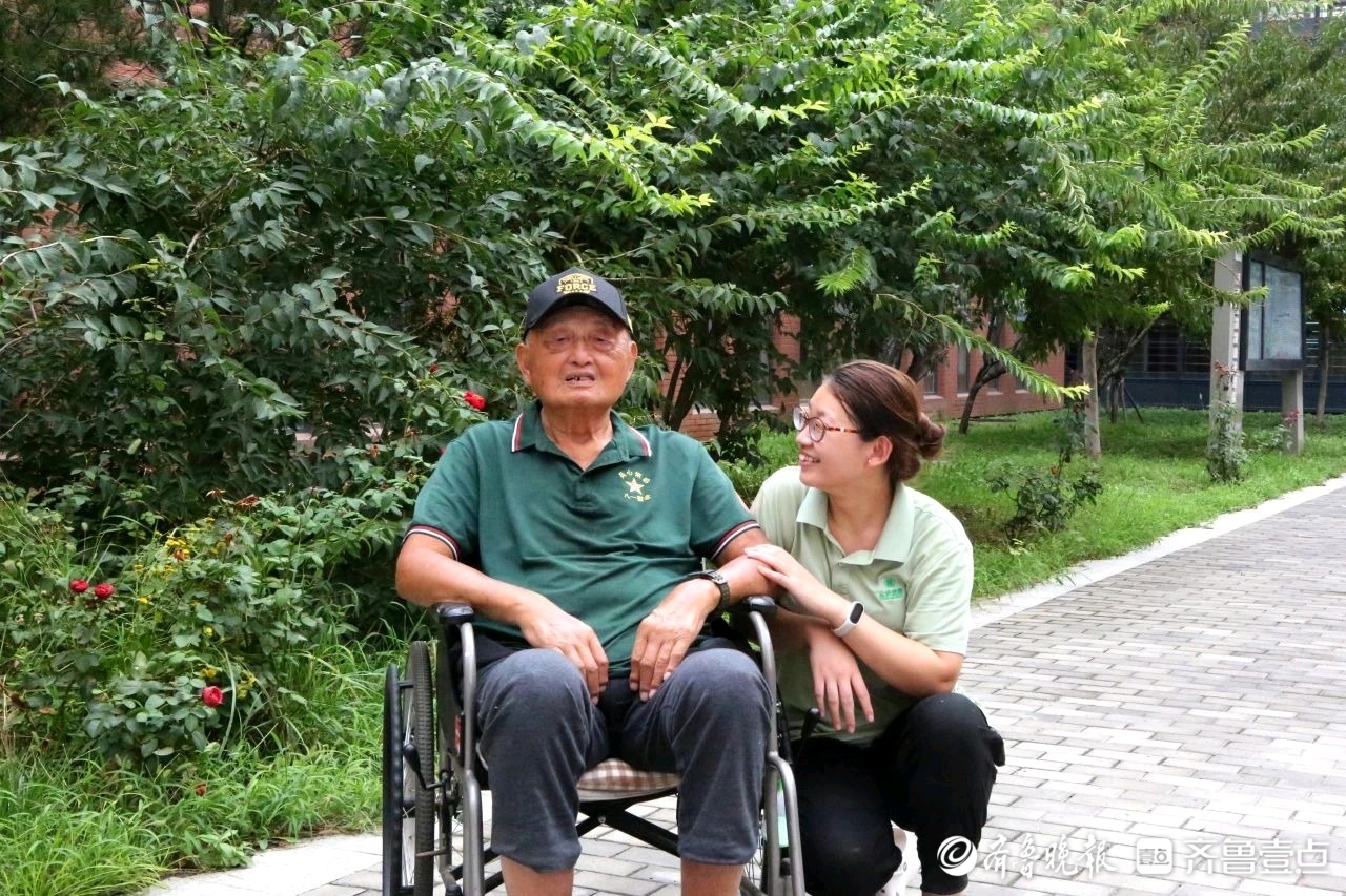 老友记｜95岁抗美援朝老兵：在这里岁月有温度，照护有厚度