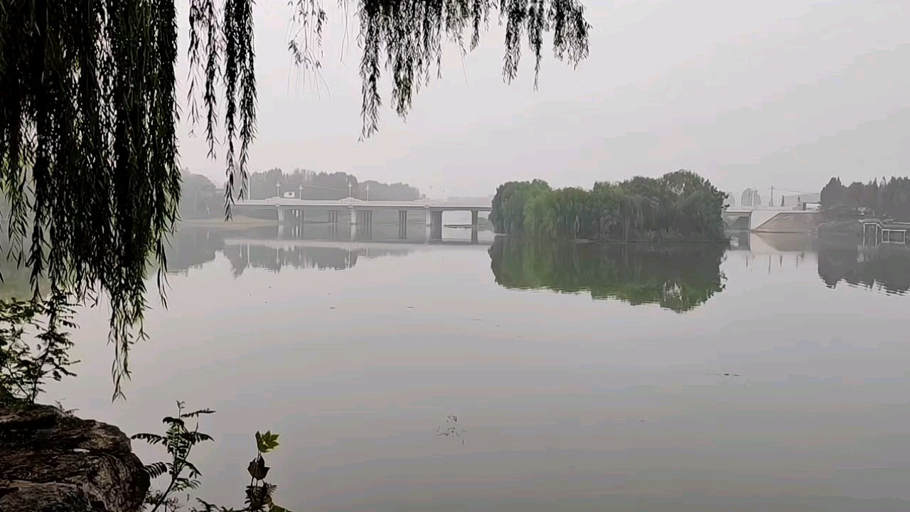 轻雾中的小城~沂蒙山费县