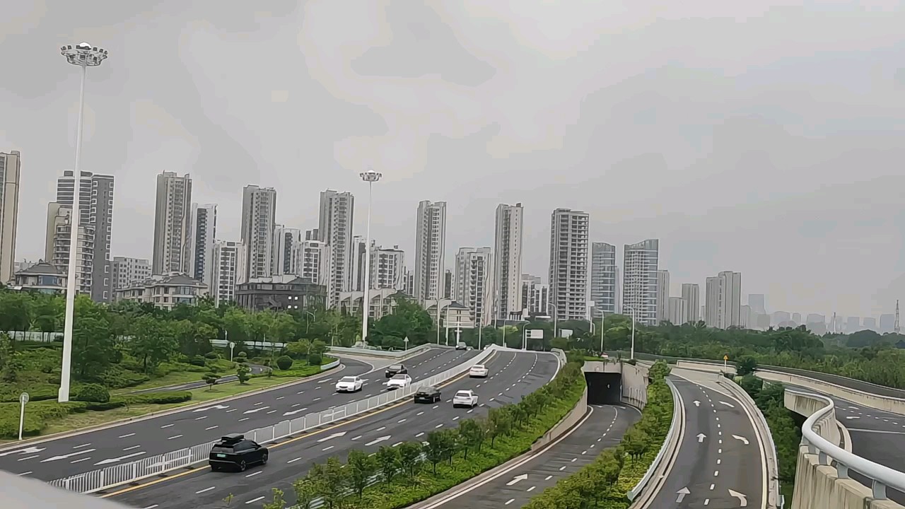 晨雾中的临沂