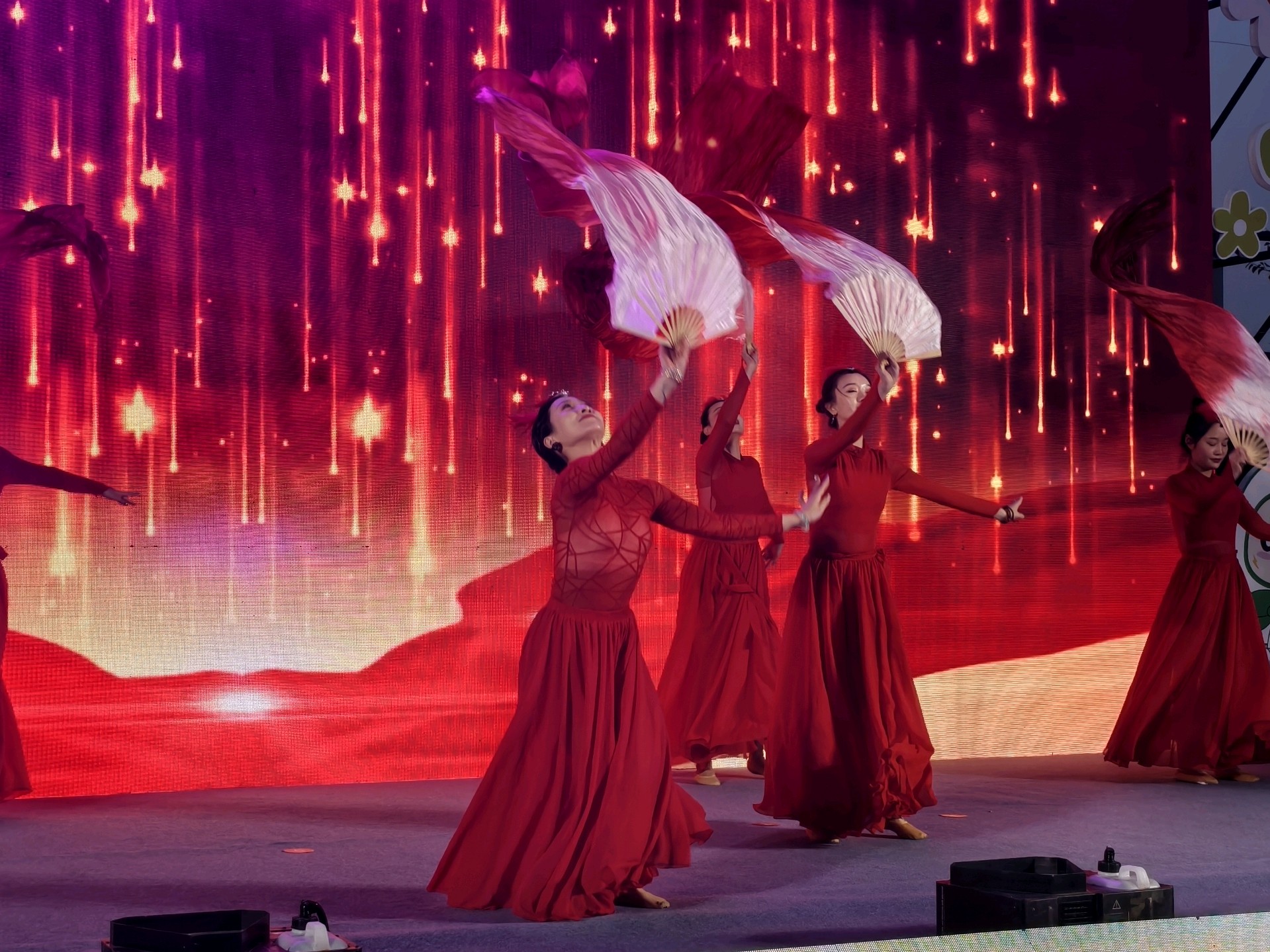 果然视频|精彩演出+有奖问答，第十届社区文化节闭幕式举行