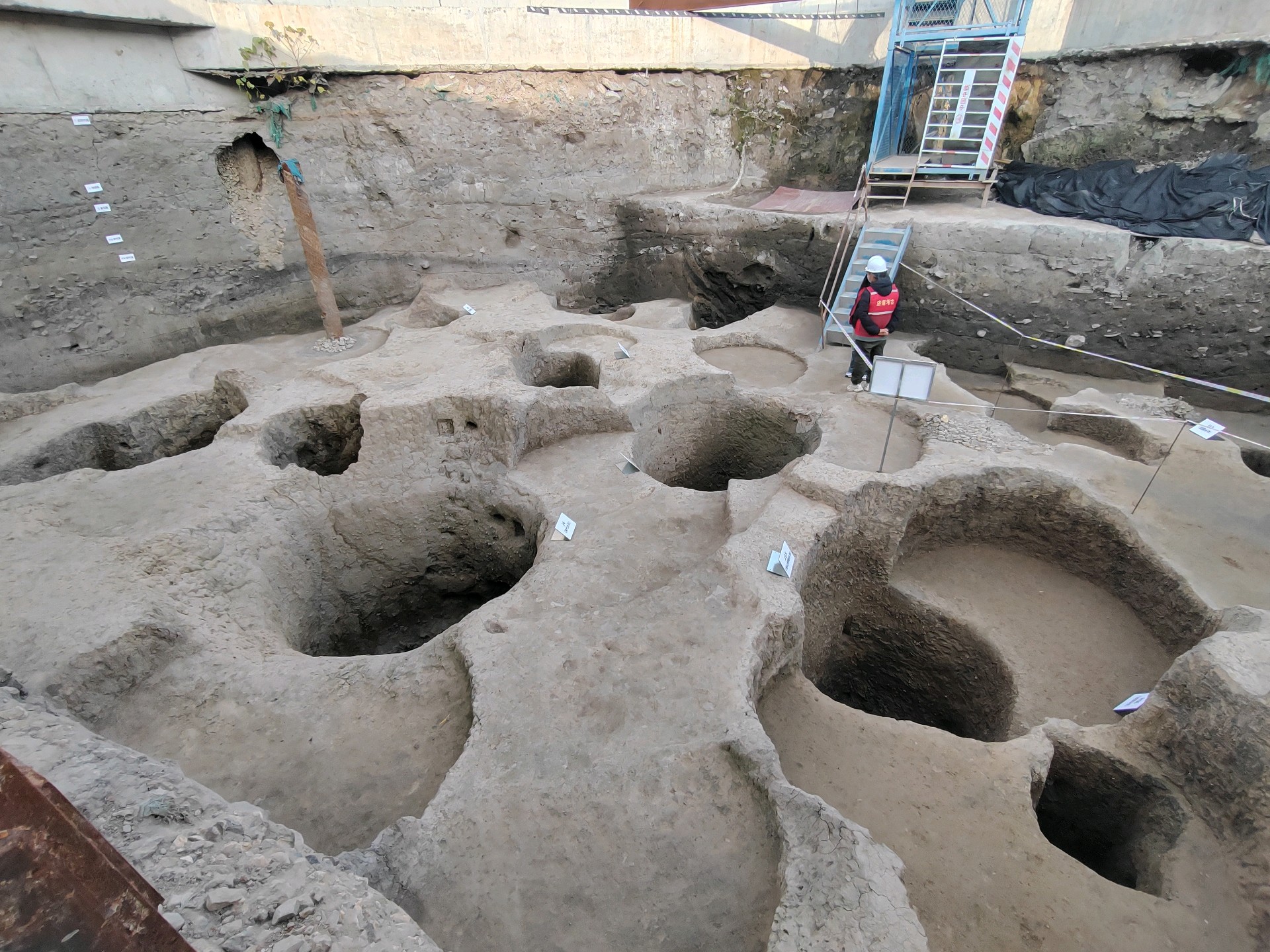 果然视频|大明湖西南遗址发现龙山文化至近现代各类遗迹206处