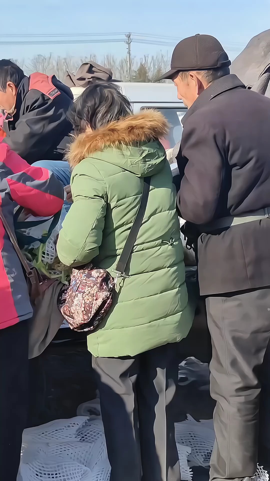 赶年集、备年货、挤油油，乐此不疲（临淄年大集掠影）