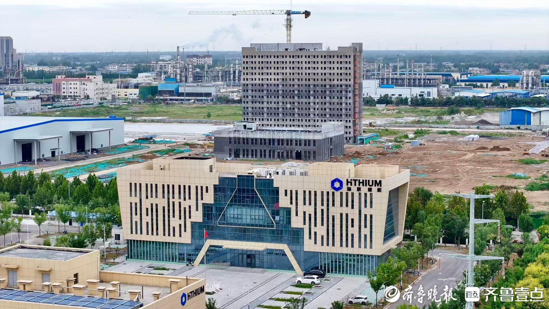 坚守岗位抢进度 奋力攻坚促投产——鲁西新区全力冲刺首季开门红