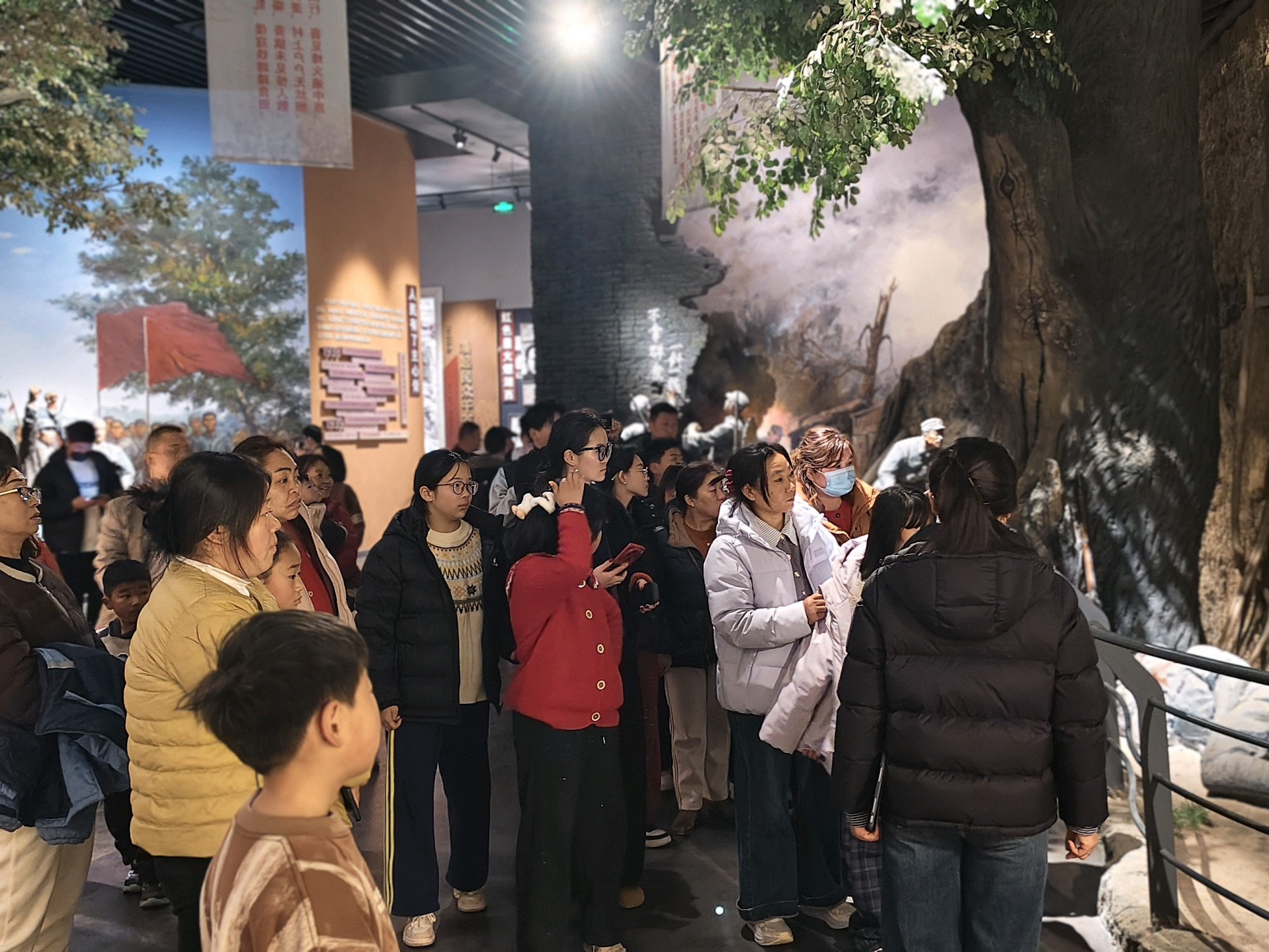 弘扬革命精神，赓续红色血脉，红色湖西教育基地进行春节志愿讲解