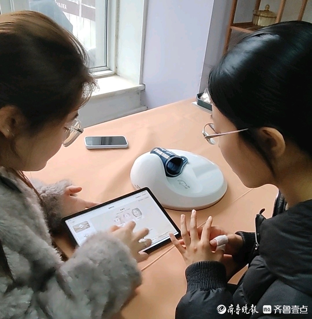 济南千佛山街道历山名郡社区：数字赋能，守护夕阳红