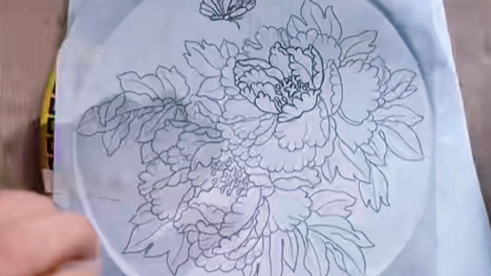 掐丝珐琅牡丹活性炭盘摆件＃在花漾菏泽爱牡丹之都